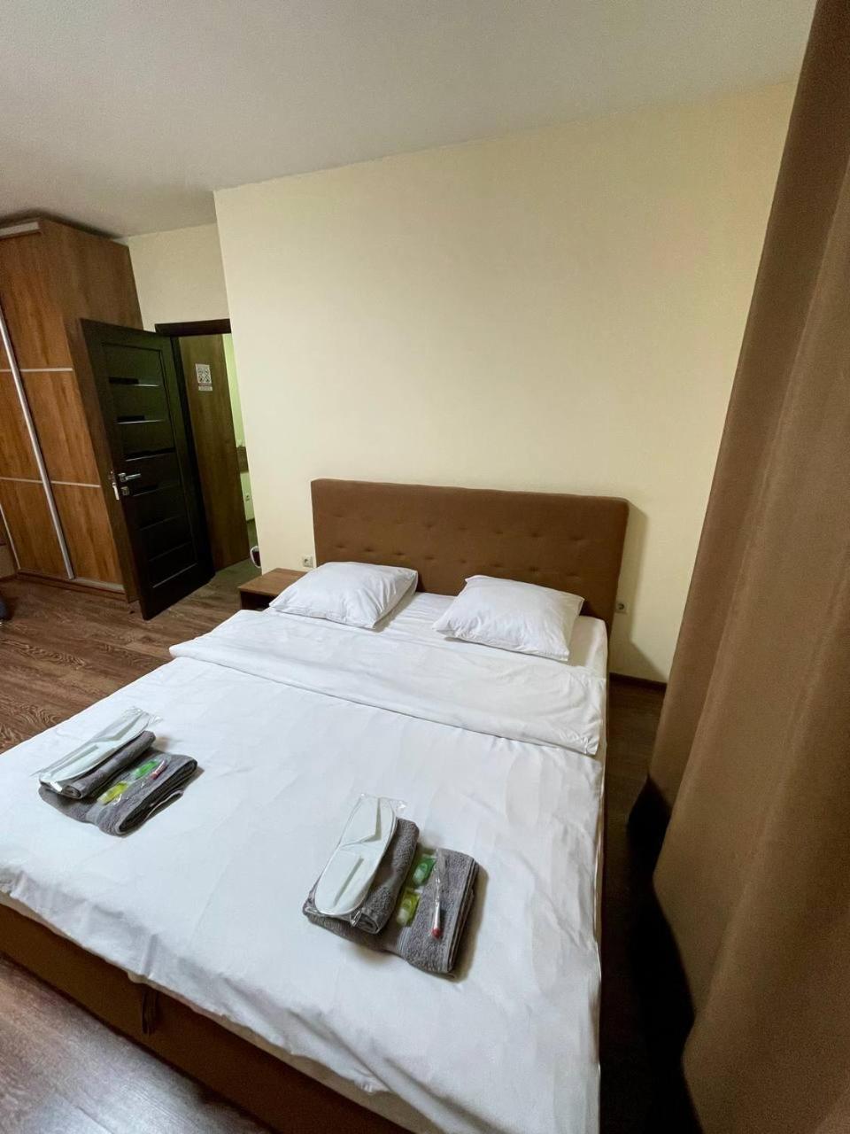 Apartments In Uzhgorod For You. Buitenkant foto