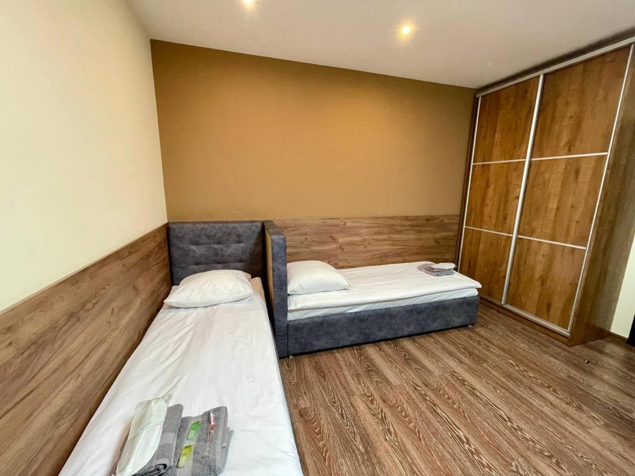 Apartments In Uzhgorod For You. Buitenkant foto